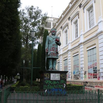 Rectoria Despues De La Entrega Casa Del Estudiante 178