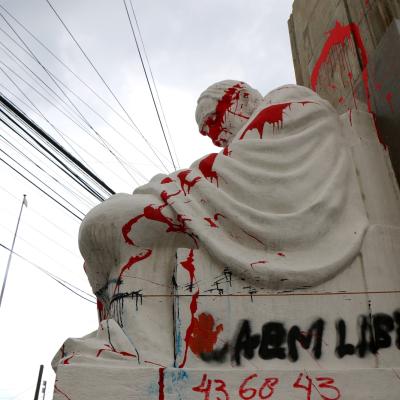 Rectoria Despues De La Entrega Casa Del Estudiante 200