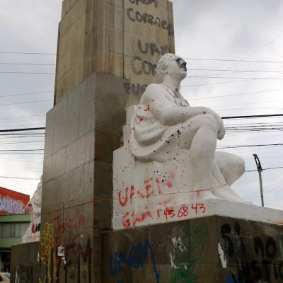 Rectoria Despues De La Entrega Casa Del Estudiante 202