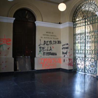 Rectoria Despues De La Entrega Casa Del Estudiante 86